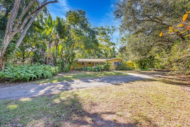 Property Photo: 15000 Old Cutler Rd FL 33158