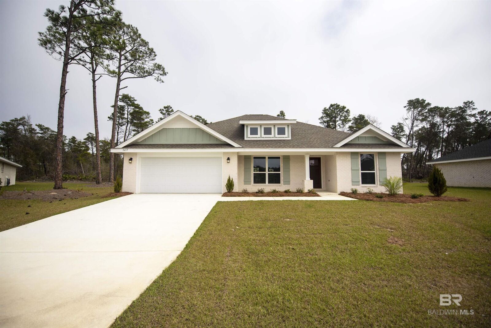Property Photo: 1637 Colony Parke Drive AL 36542