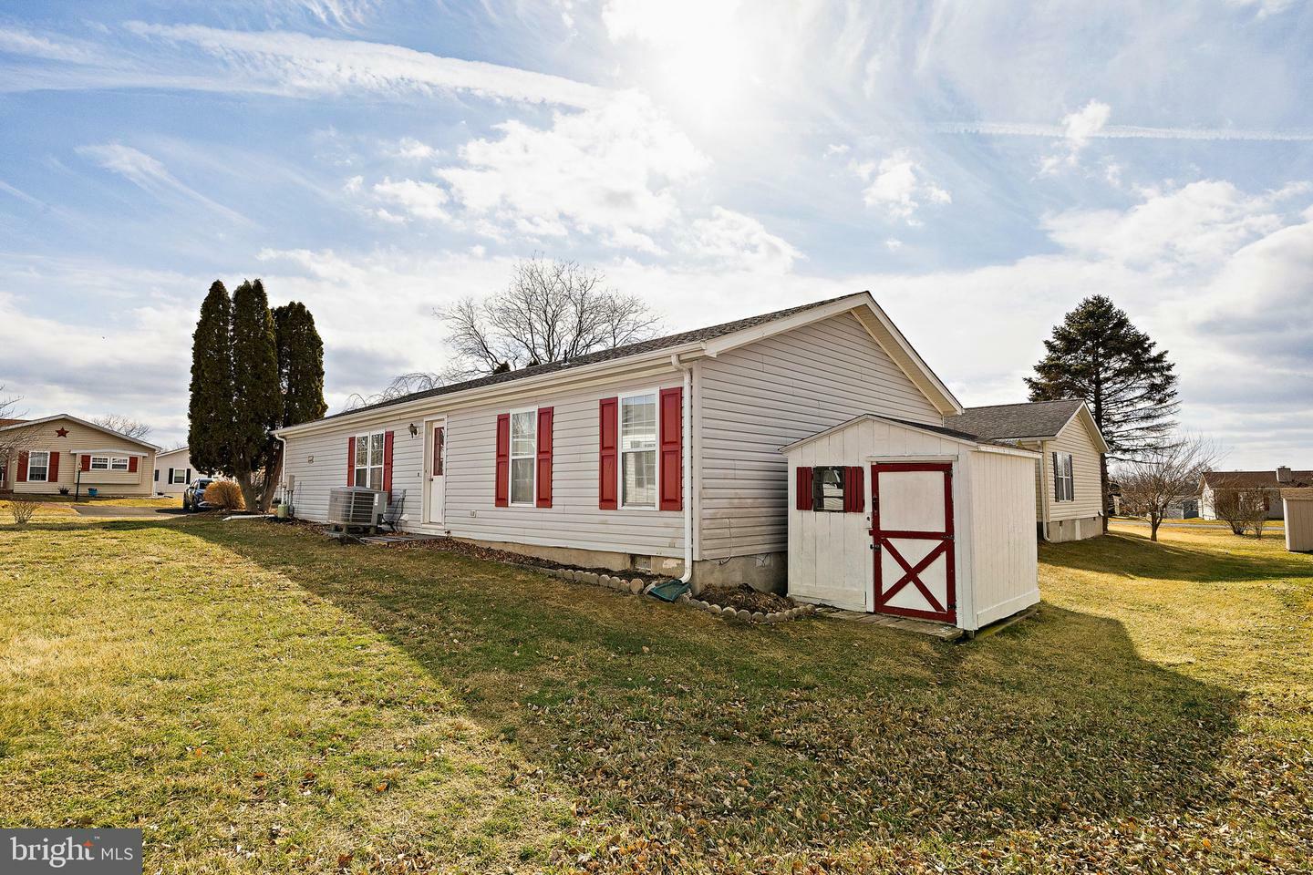 Property Photo:  103 Goldenrod Crossing E  PA 18938 