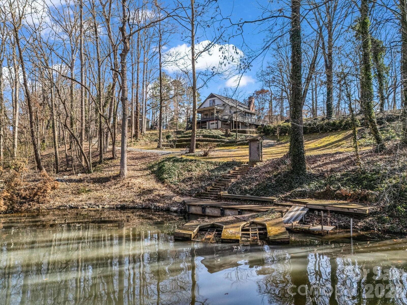 Property Photo:  108 Three Oaks Lane  NC 28086 