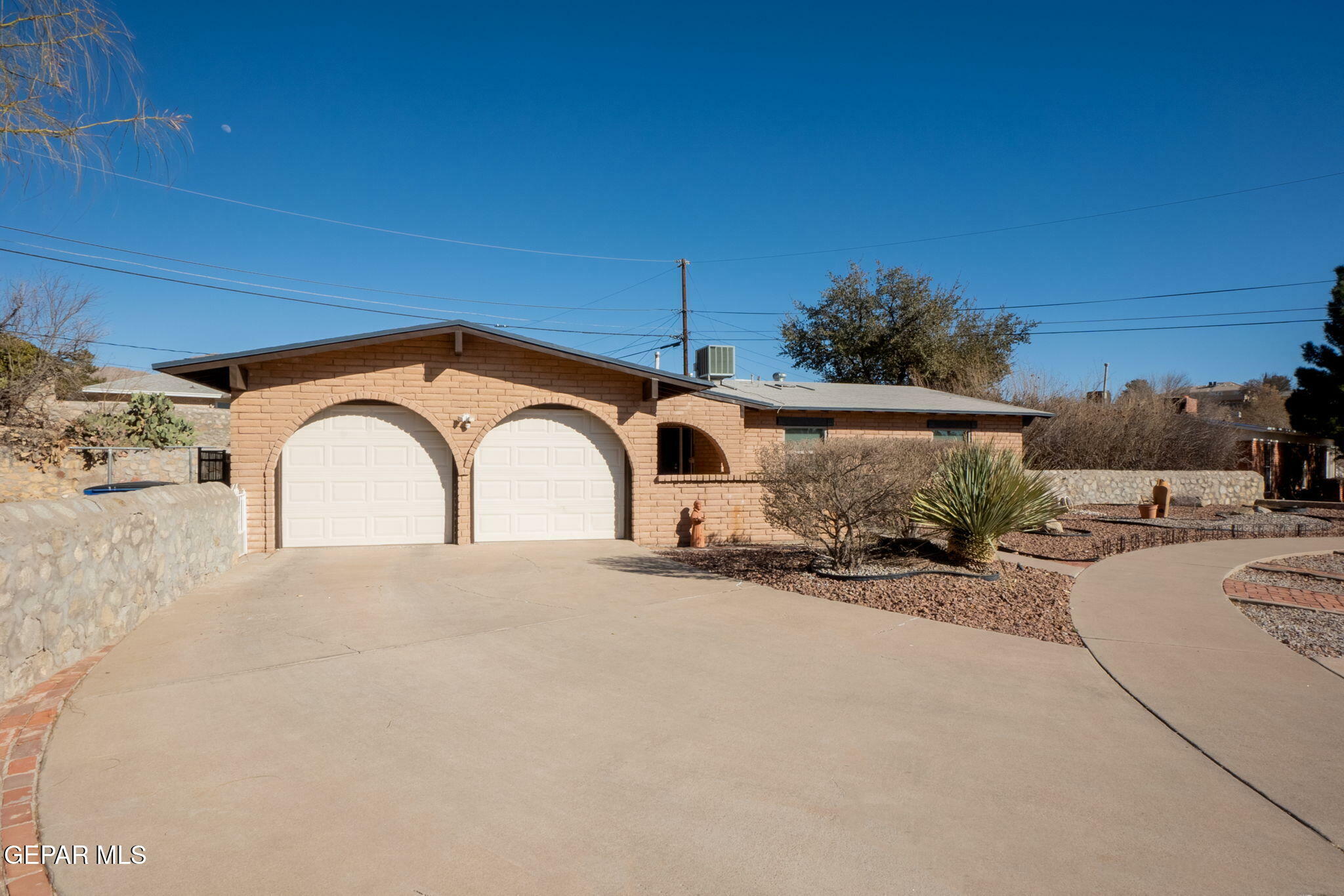 Property Photo:  735 De Leon Drive  TX 79912 