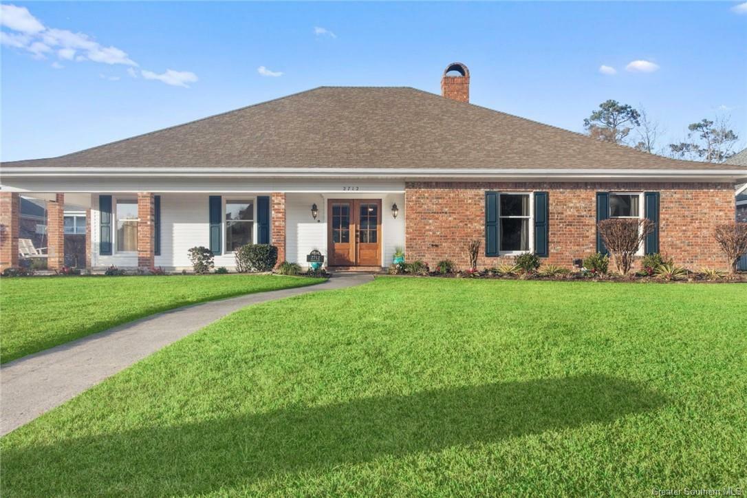 Property Photo: 2712 Bocage Lane LA 70605