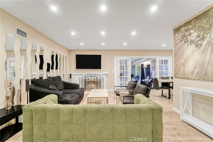 Property Photo: 8214 Mary Ellen CA 91605