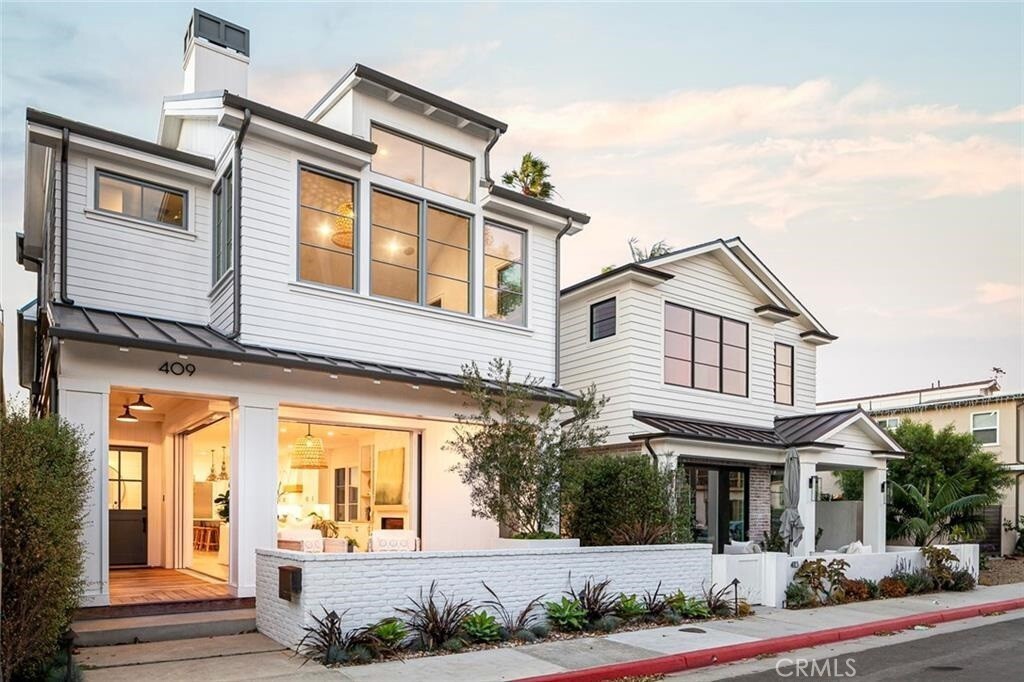 Property Photo: 409 39th Street CA 92663