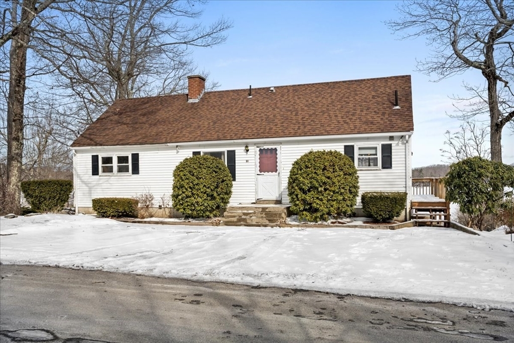 Property Photo:  51 Fairview Dr  MA 01524 