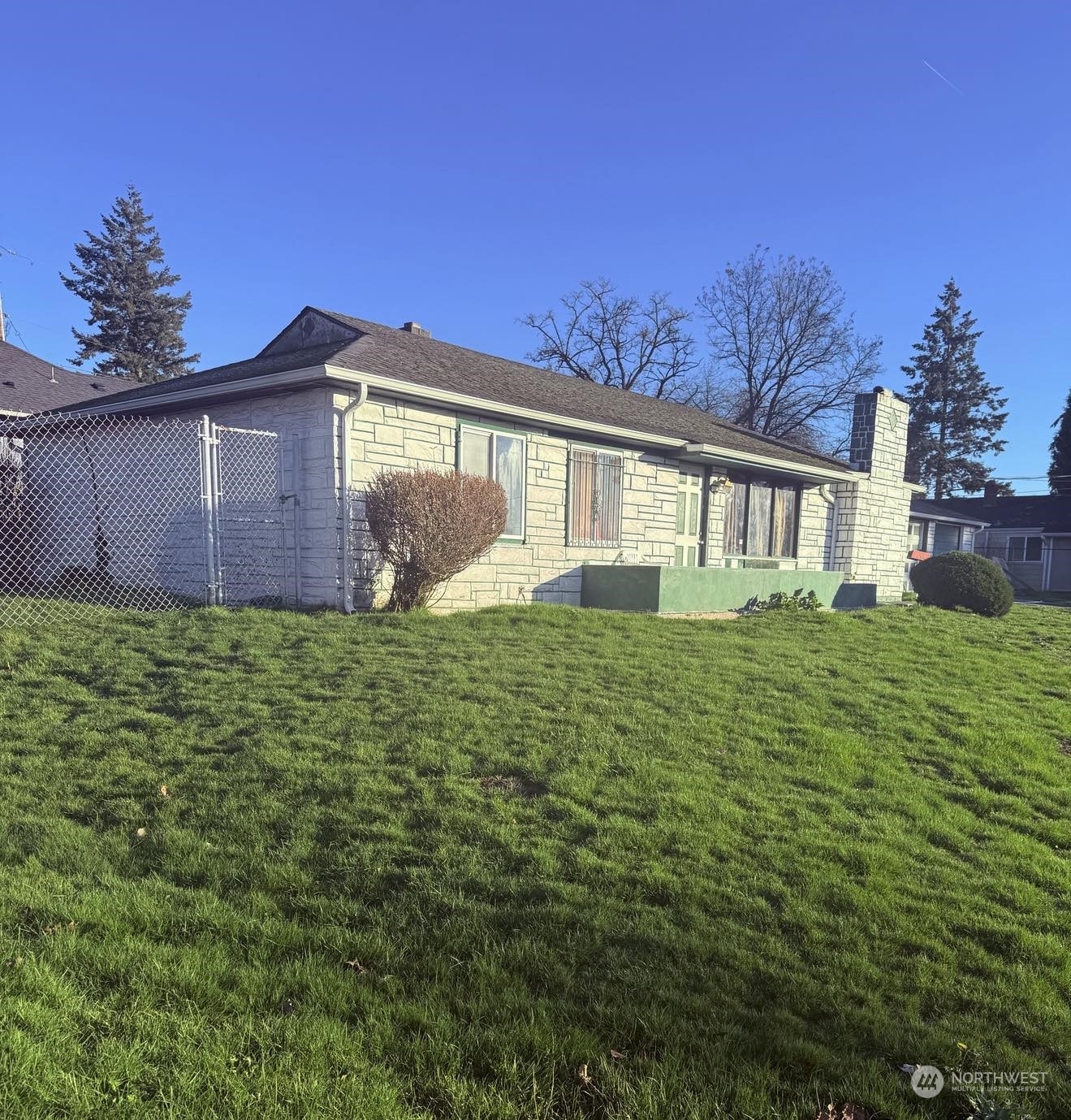 Property Photo:  1503 S Ridgewood Avenue  WA 98405 