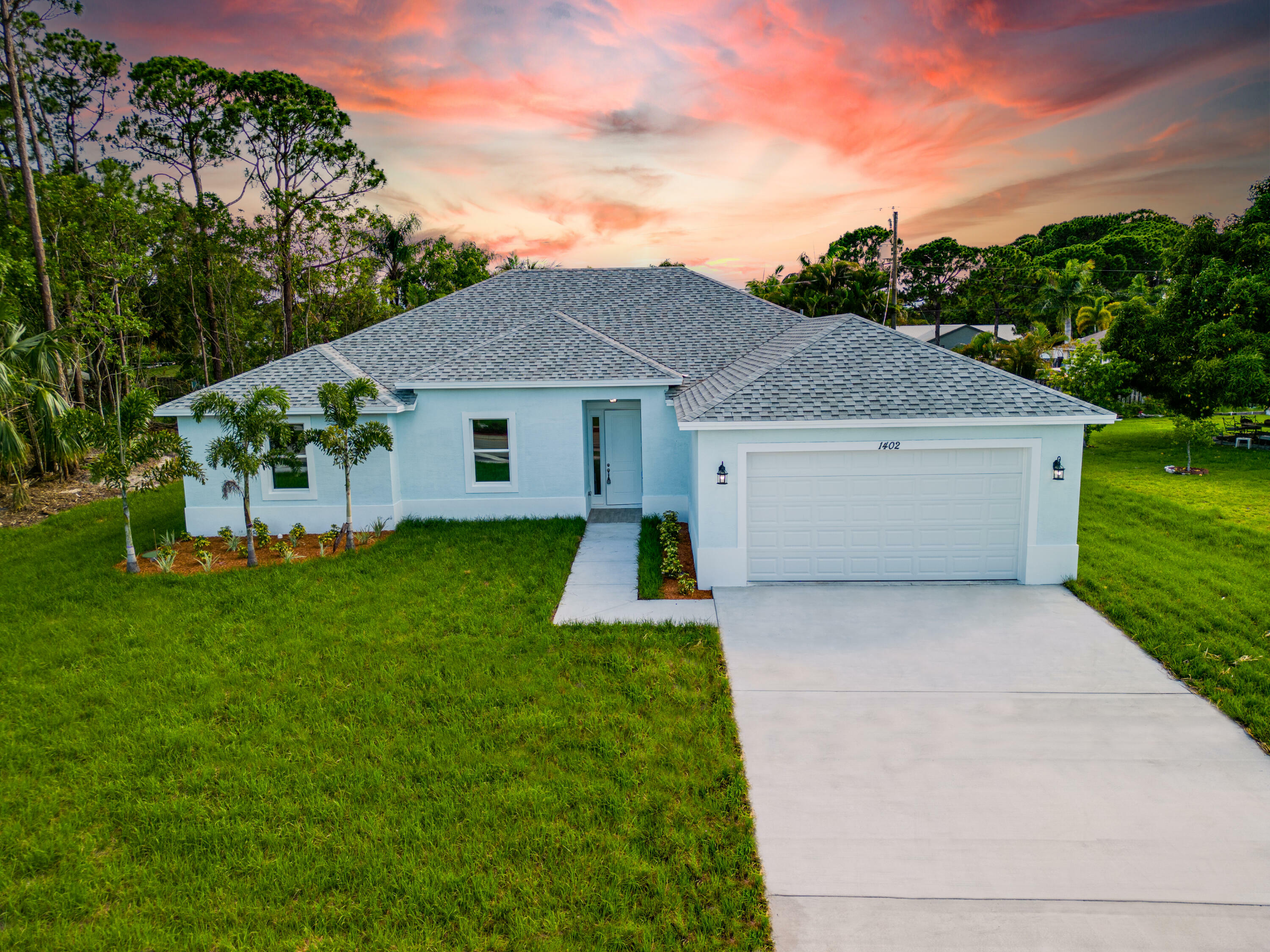 Property Photo: 325 SW Majestic Terrace FL 34984