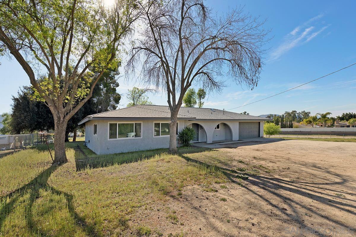 Property Photo:  24567 Adams Ave  CA 92562 