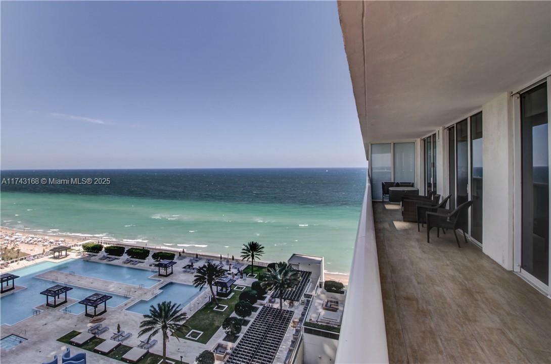 Property Photo:  1830 S Ocean Dr 1708  FL 33009 