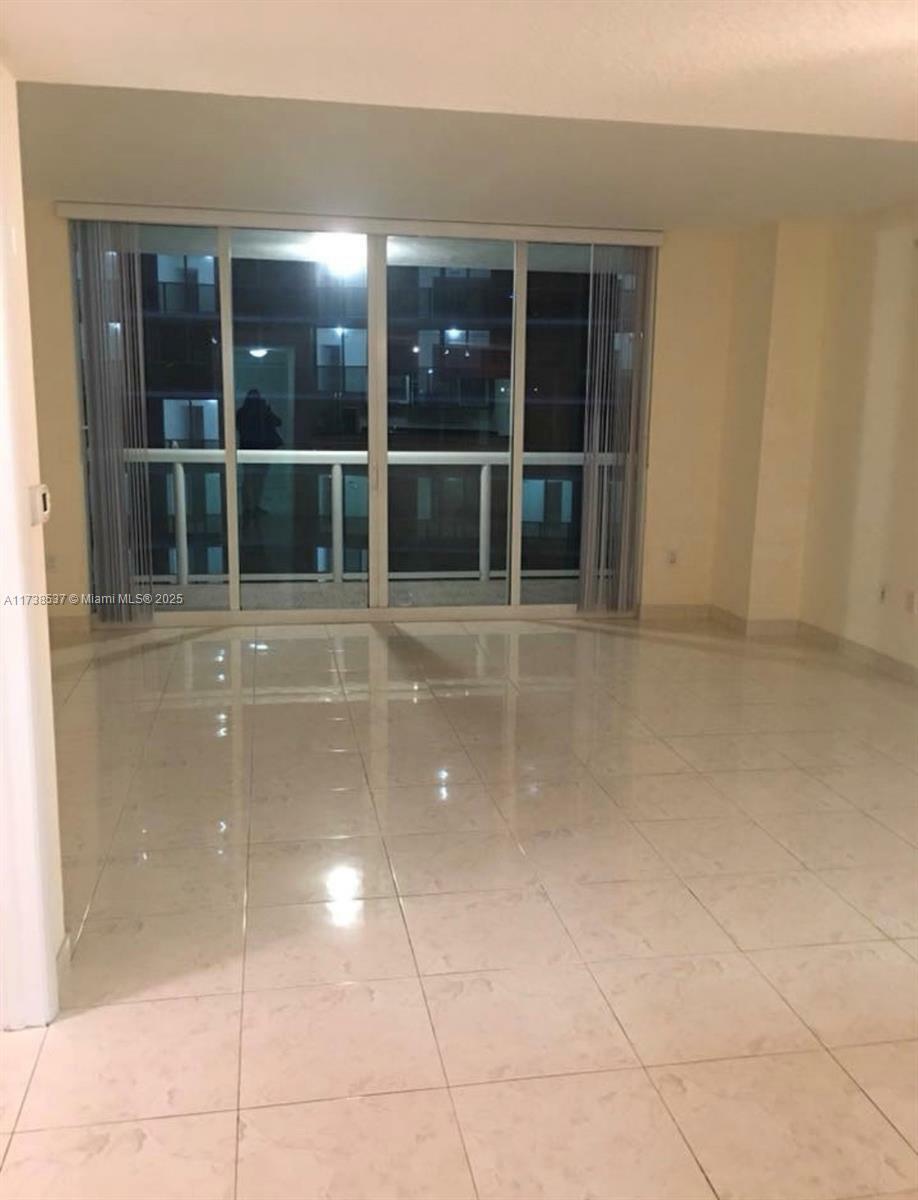Property Photo: 1800 N Bayshore Dr 3311 FL 33132
