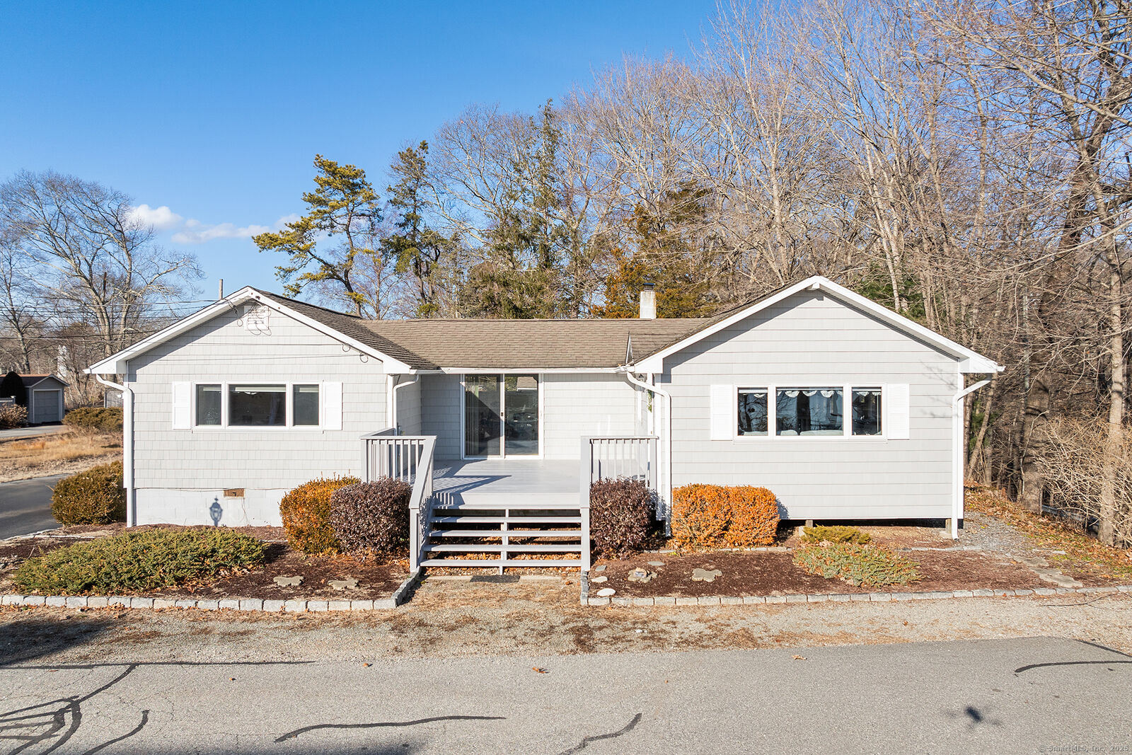 Property Photo:  6 Point Comfort  CT 06385 