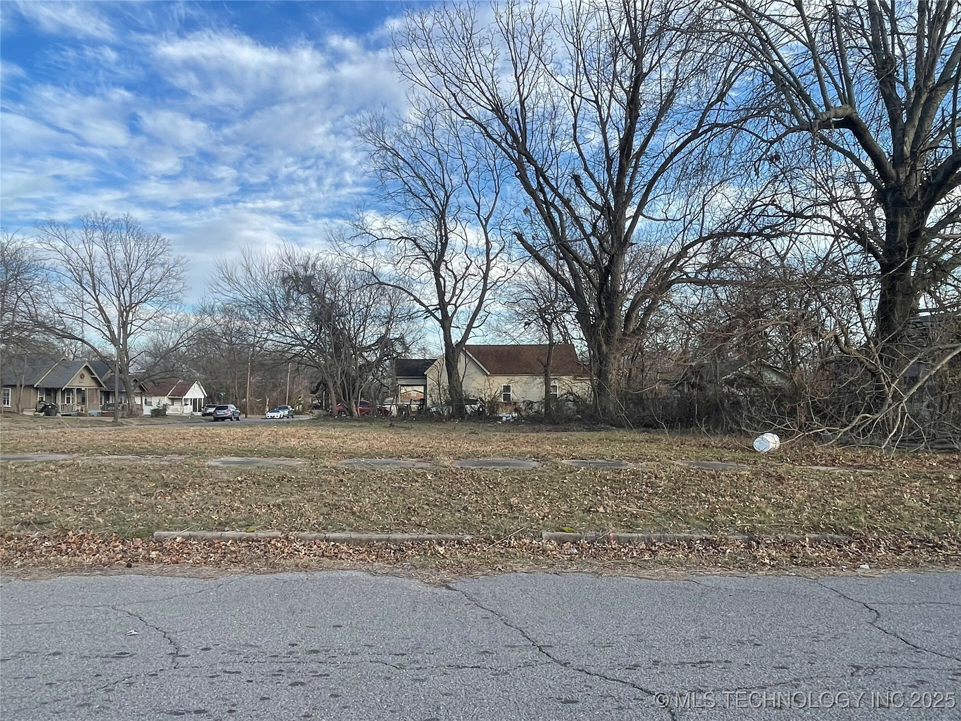 Property Photo:  528 N 9th Street  OK 74401 