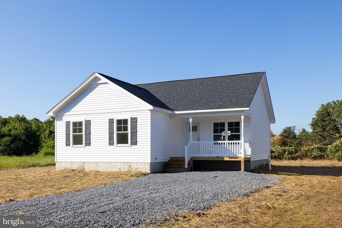 Property Photo:  885 Mattox Avenue  VA 22443 