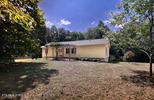 Property Photo: 258 Charlie Newberry Rd TN 37770