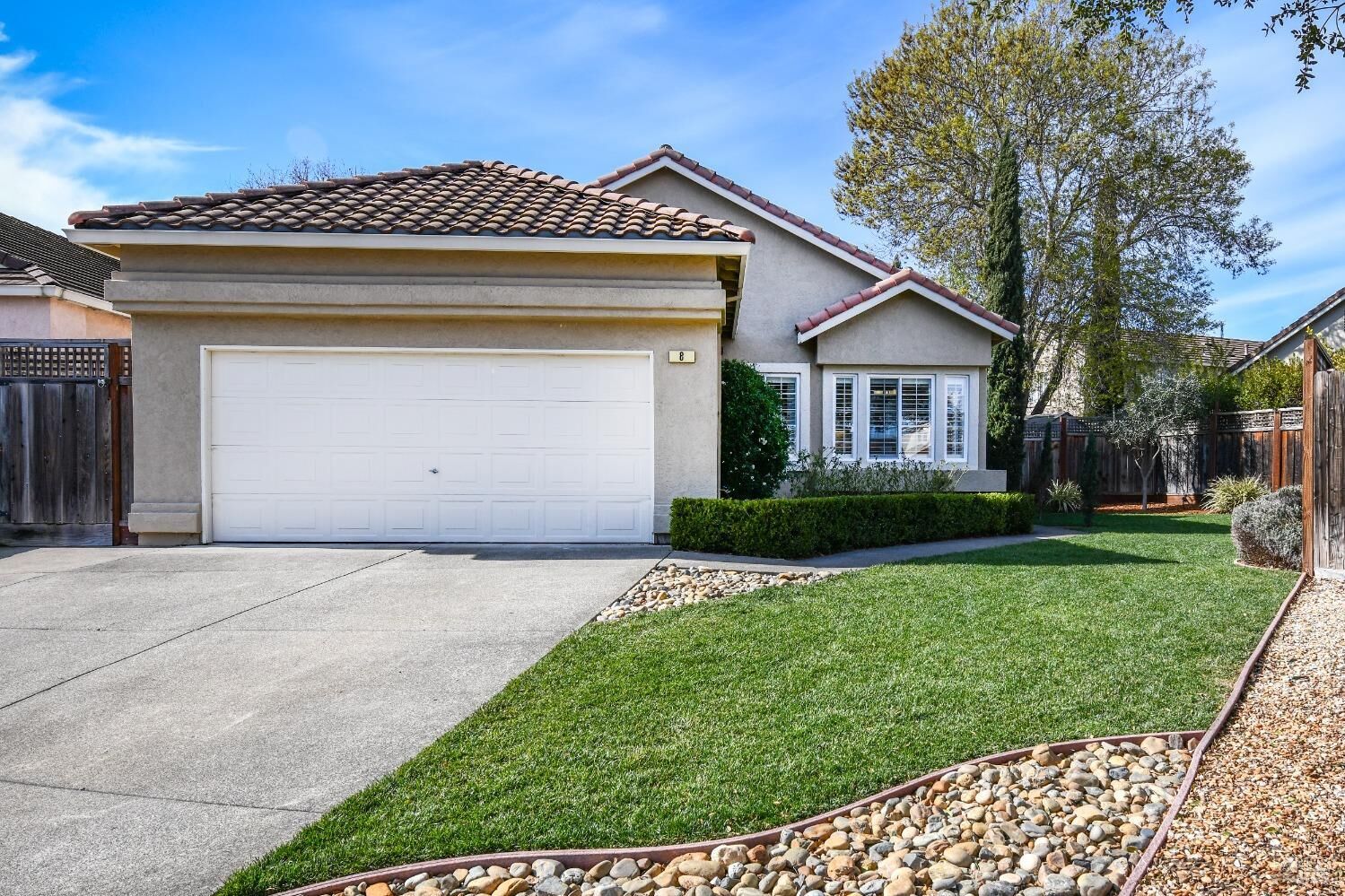 Property Photo:  8 Helman Court  CA 94558 