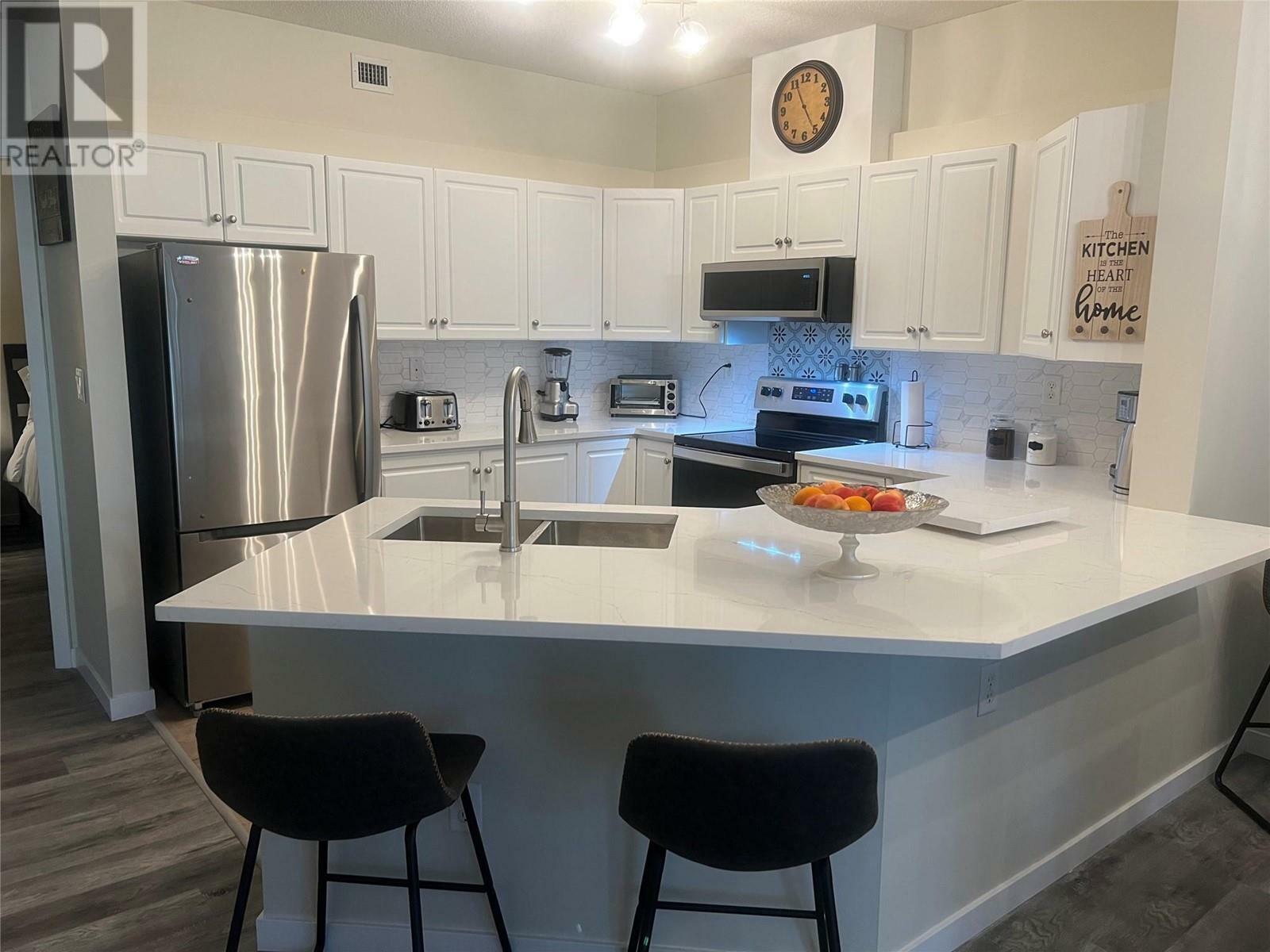 Property Photo: 1088 Sunset Drive 309 BC V1Y 9W1