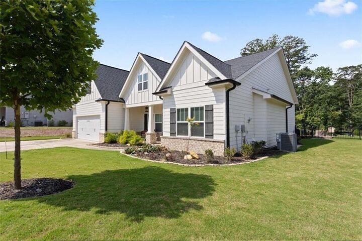 Property Photo:  517 Amber Stone  GA 30183 