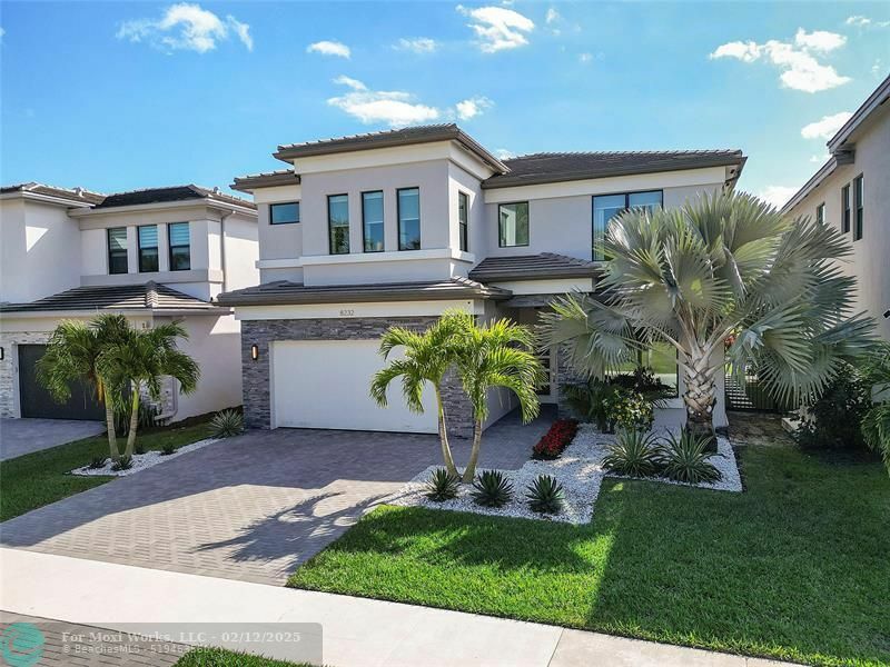 8232 Wildwood Lakes Dr  Boca Raton FL 33496 photo