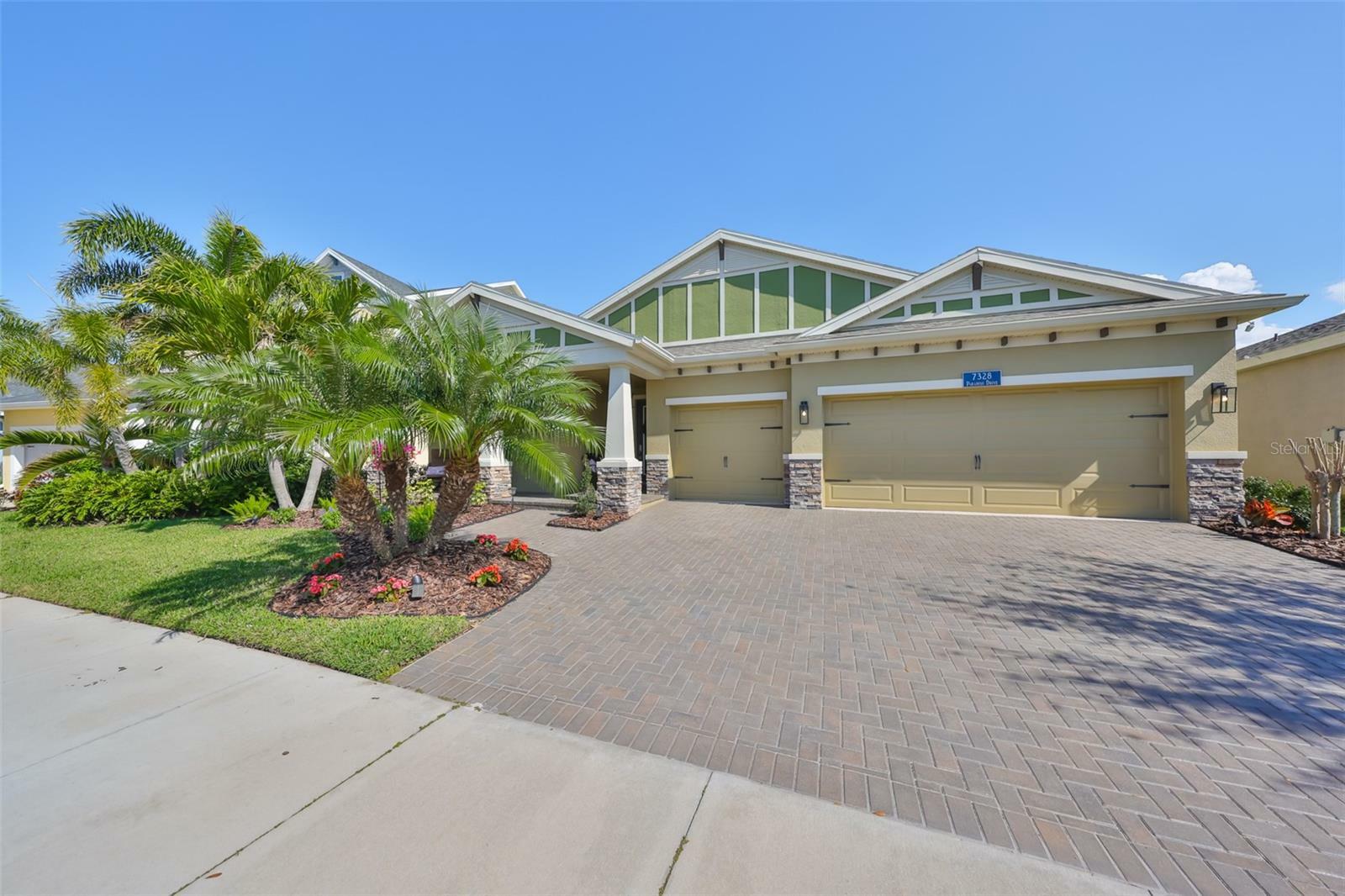 Property Photo: 7328 Paradiso Drive FL 33572