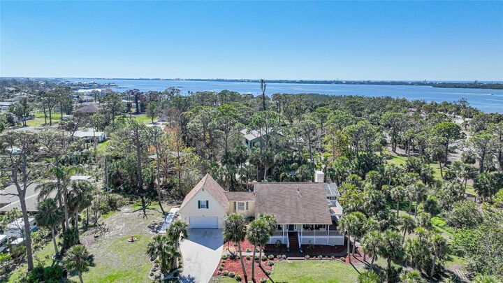 Property Photo:  955 Morrison Avenue  FL 34223 