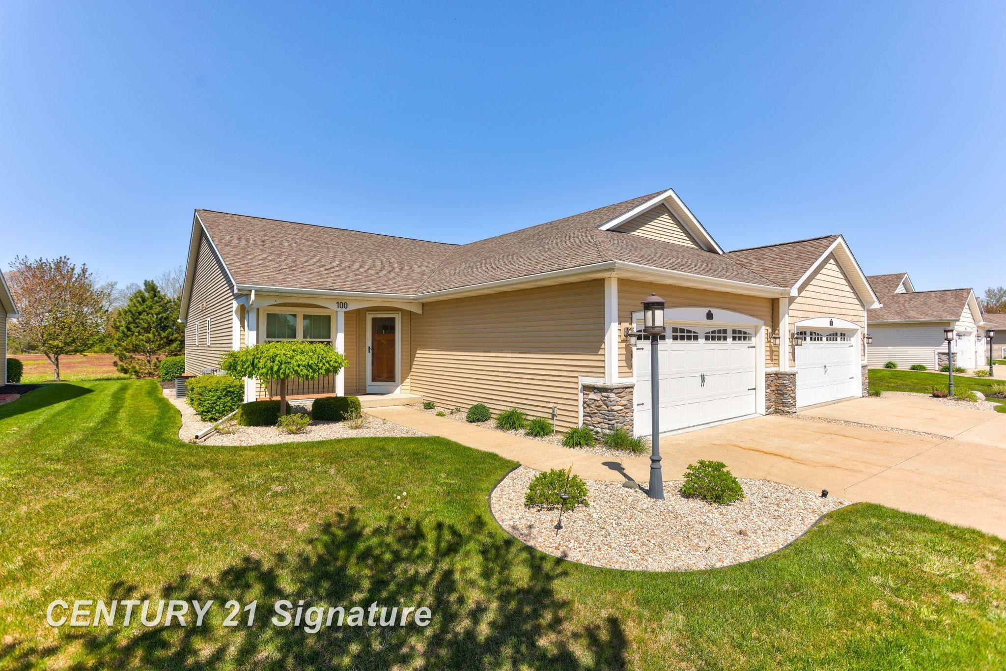 Property Photo: 100 Tuscany Circle MI 48603