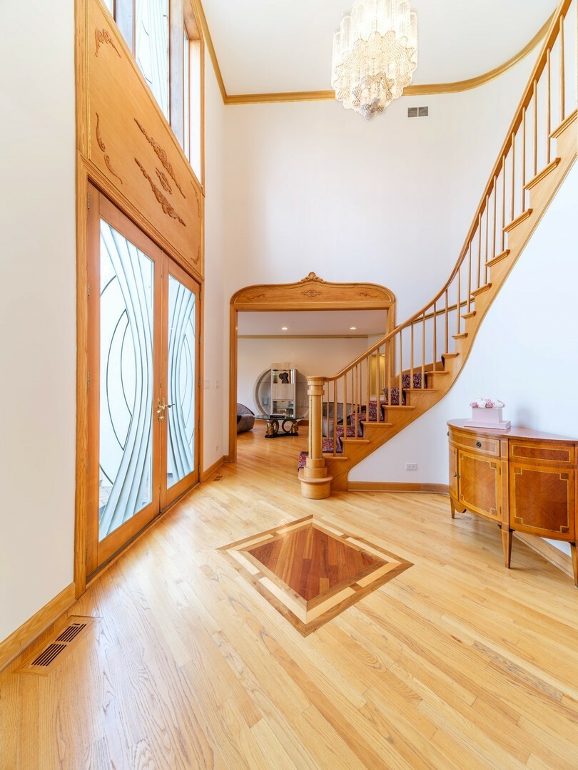 Property Photo: 1669 Braeside Lane IL 60062