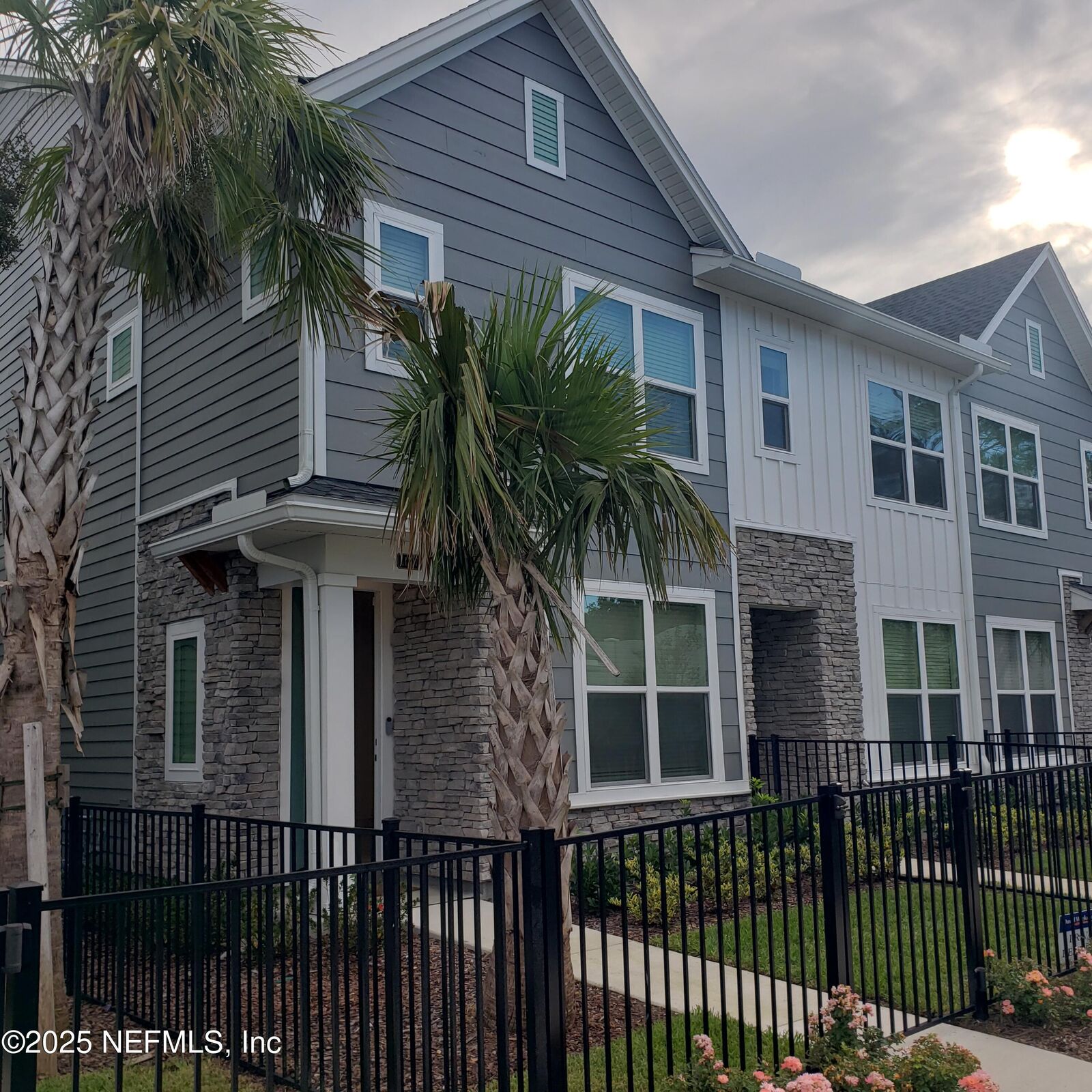 Property Photo:  11107 Quasar Court  FL 32256 