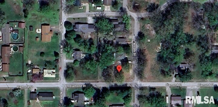 Property Photo:  301 N 10th Street  IL 62812 