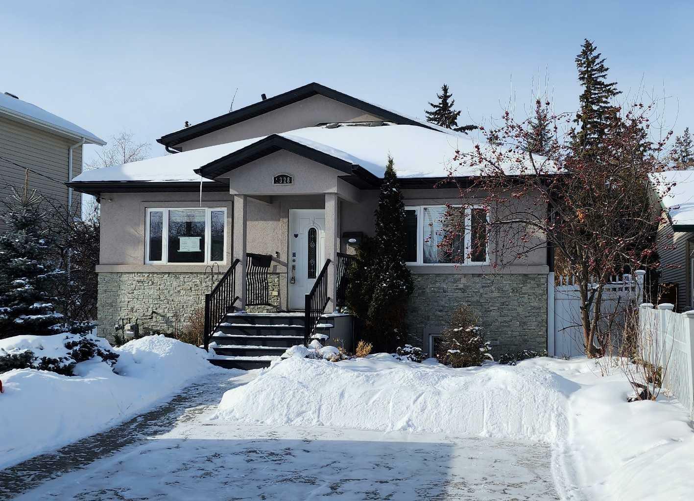 Property Photo:  5328 44 Avenue  AB T4N 3J2 