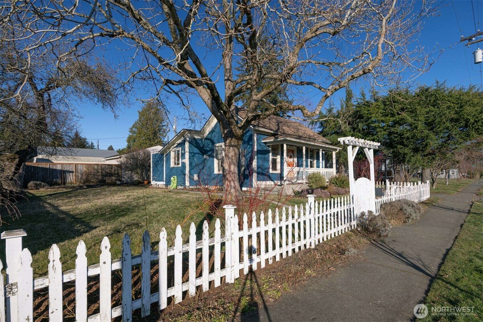 Property Photo:  509  Carolina Street  WA 98225 