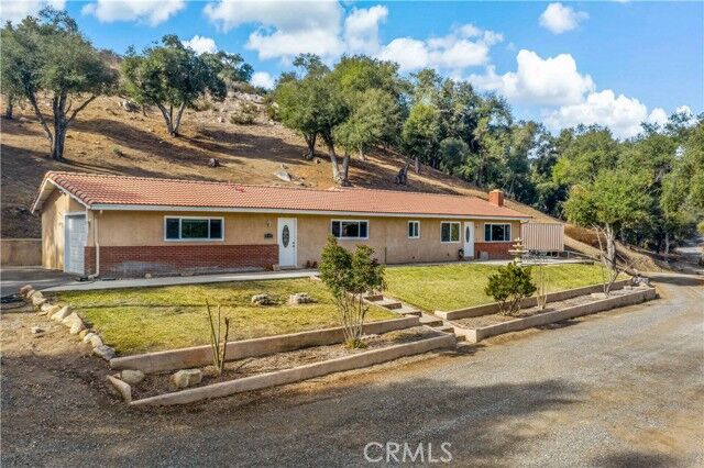 Property Photo:  47333 Pala Road  CA 92592