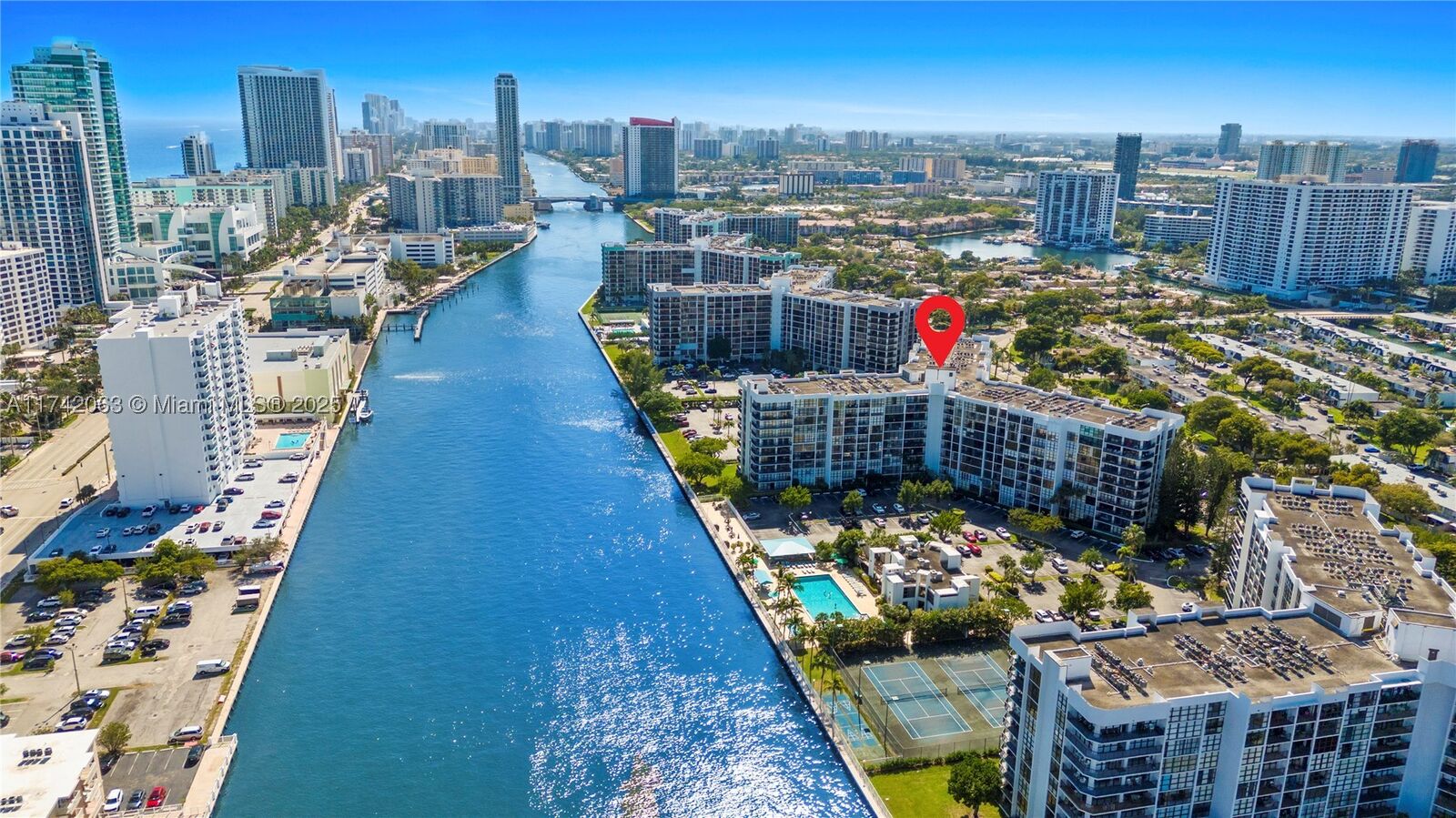 Property Photo: 800 Parkview Dr 909 FL 33009