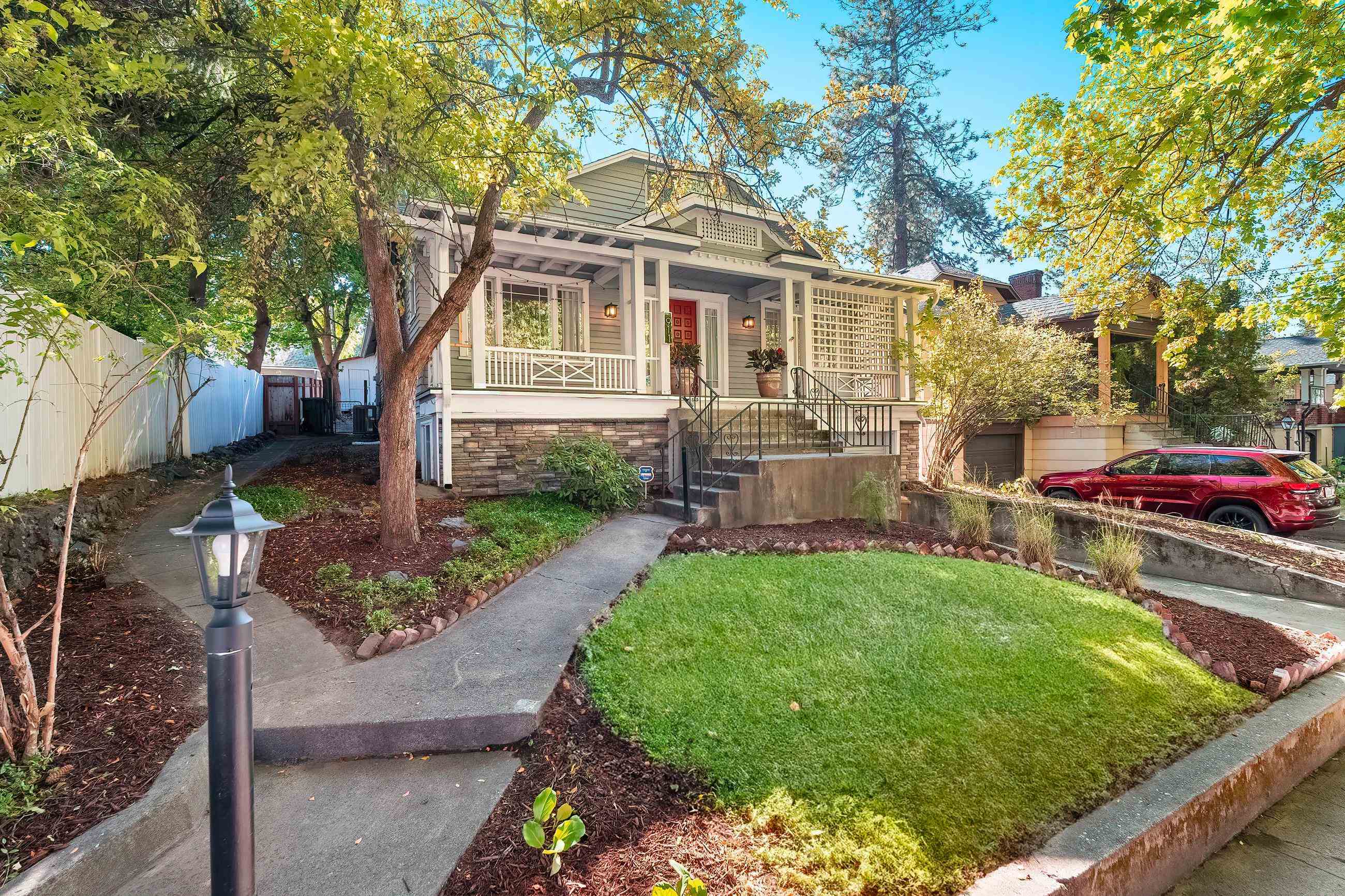 Property Photo: 911 W 23rd Ave WA 99203