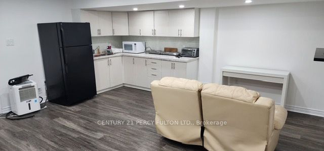 Property Photo:  102 Crumlin Crescent  ON L6X 0Y4 