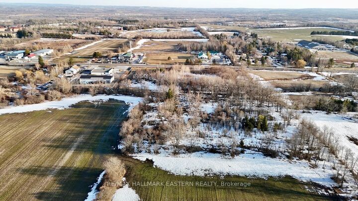 Property Photo:  2100 Lansdowne Street  ON K9J 0G5 