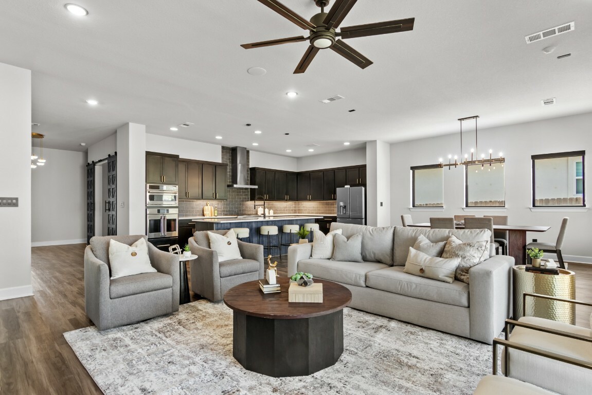 Property Photo: 313 Starfire Drive TX 78620