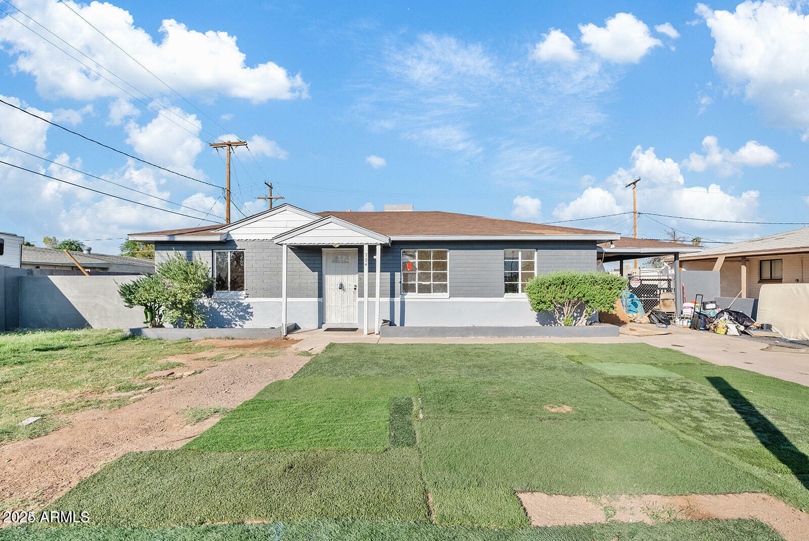 Property Photo:  724 S Lewis --  AZ 85210 