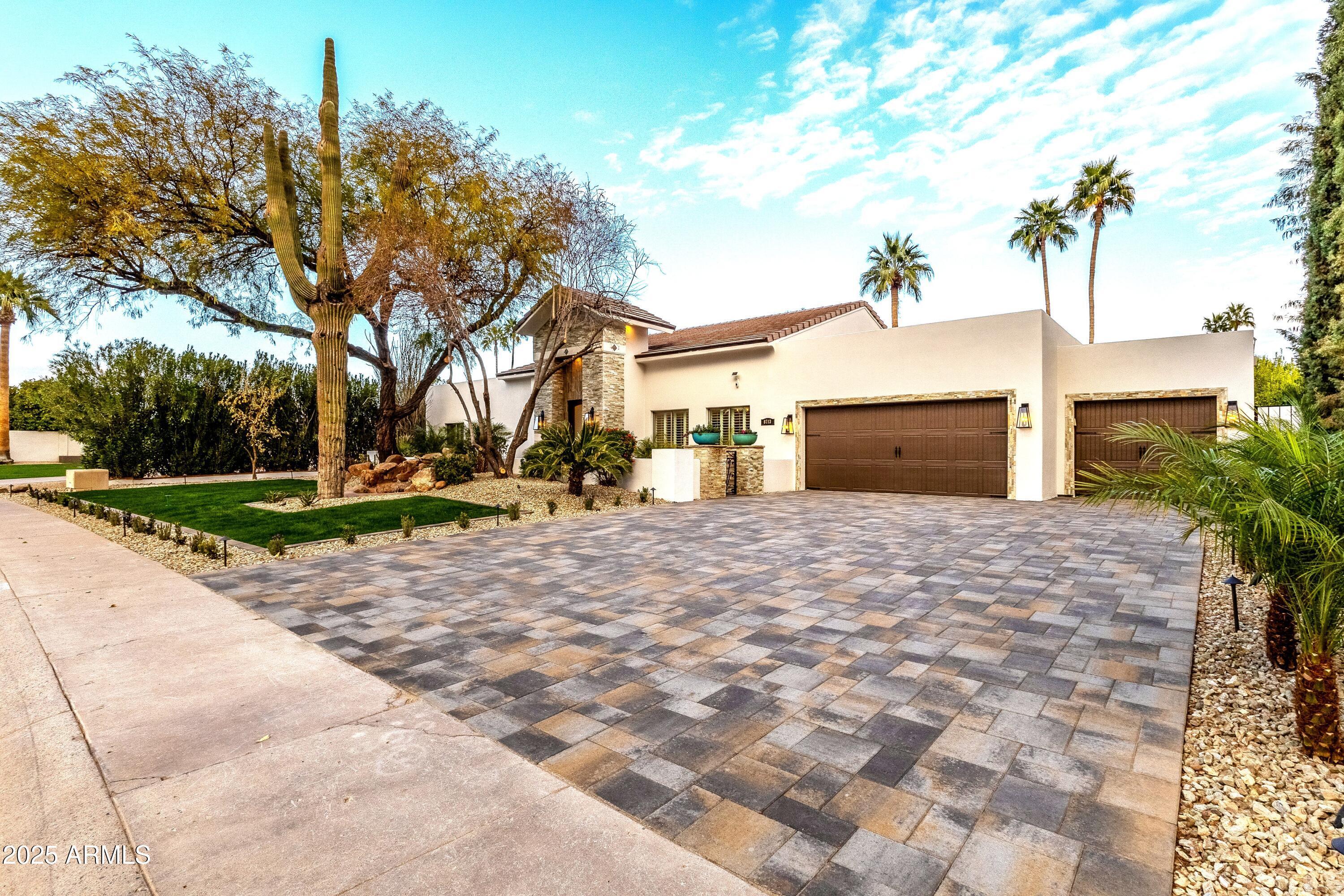 Property Photo: 8713 N 80th Place AZ 85258