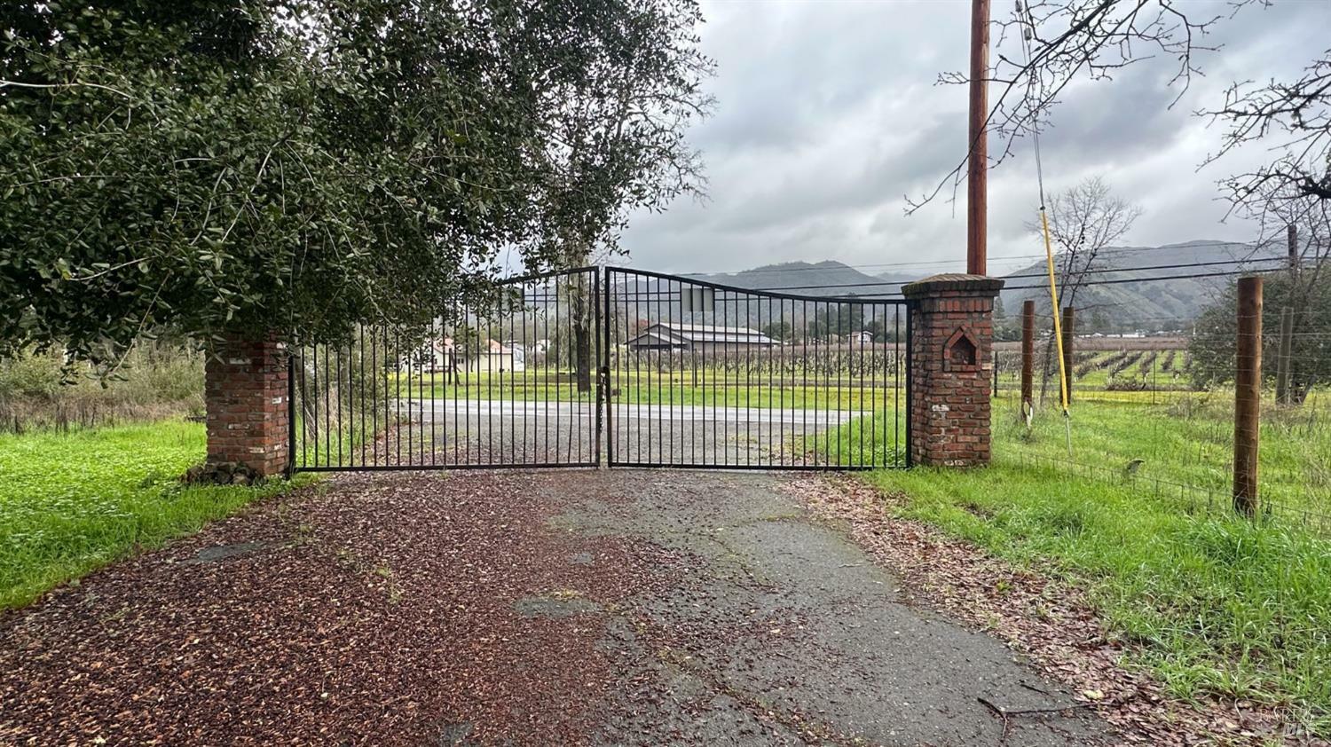 Property Photo:  2606 Old River Road  CA 95482 