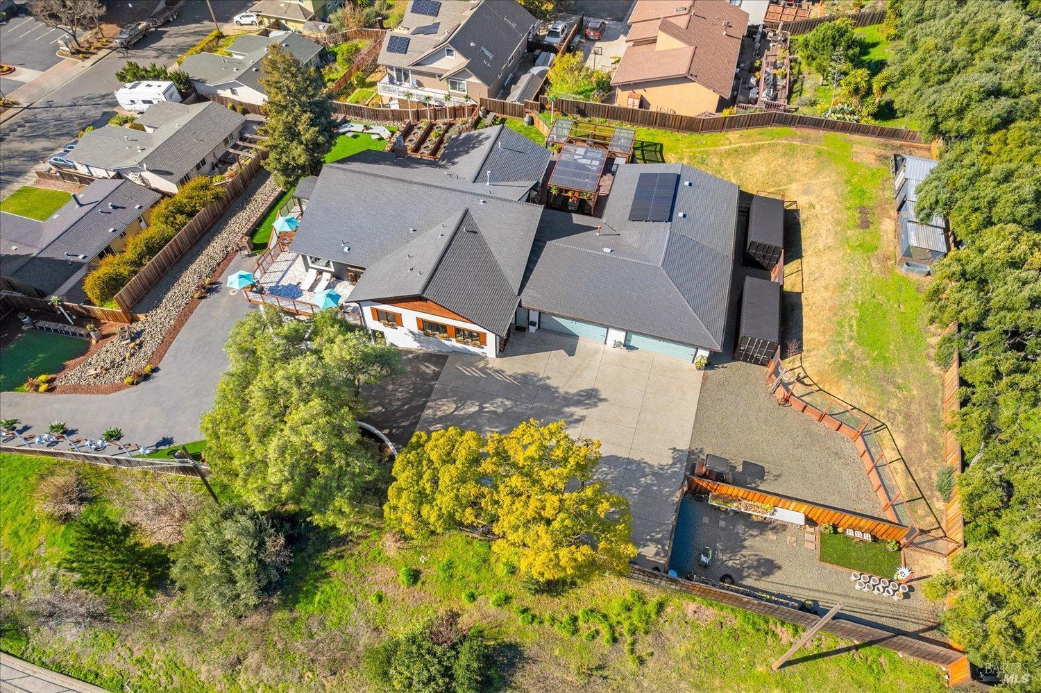 Property Photo: 2135 E 2nd Street CA 94510
