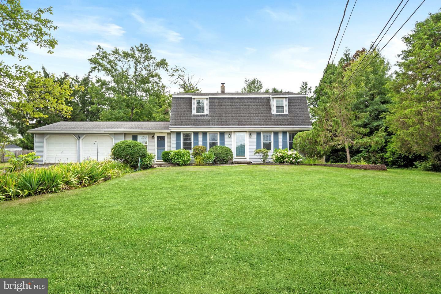 Property Photo:  103 South Lane  NJ 08550 