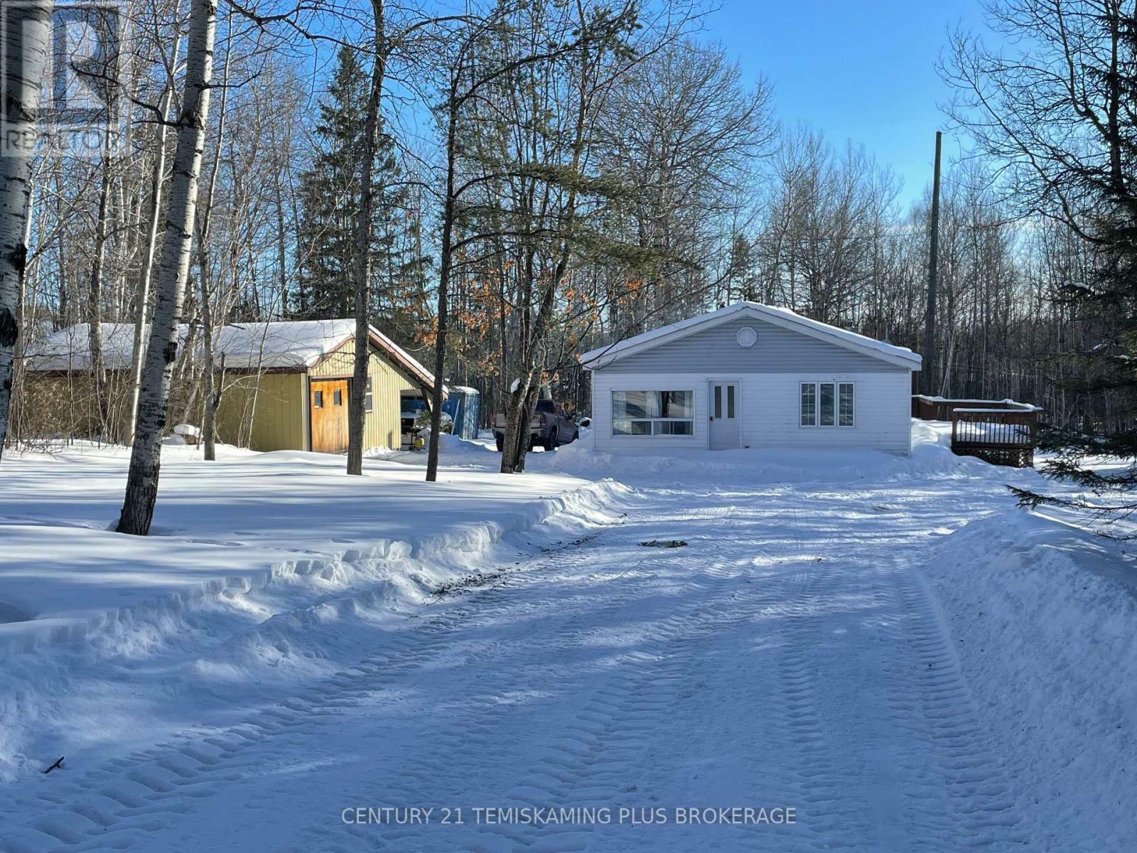 Photo de la propriété:  944062 Maybrook Road  ON P0J 1P0 