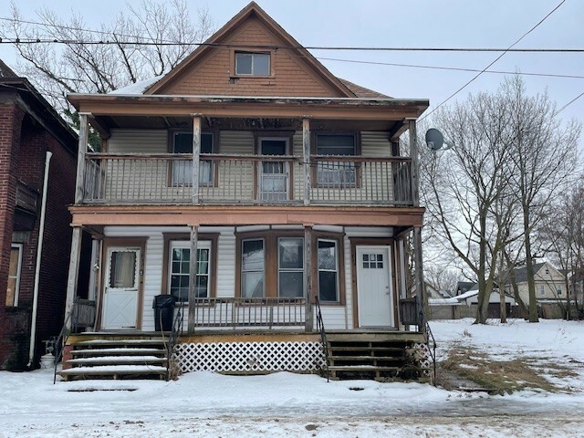 Property Photo:  753-755 E 9th Street  PA 16503 