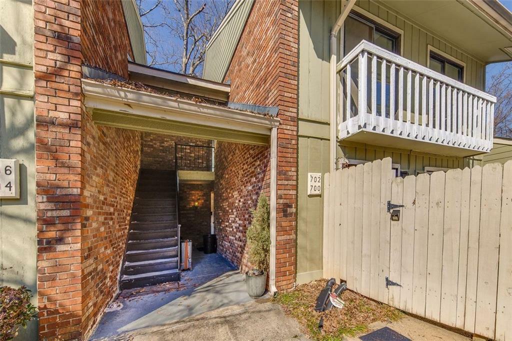 702 Hanover Lane SE  Marietta GA 30067 photo