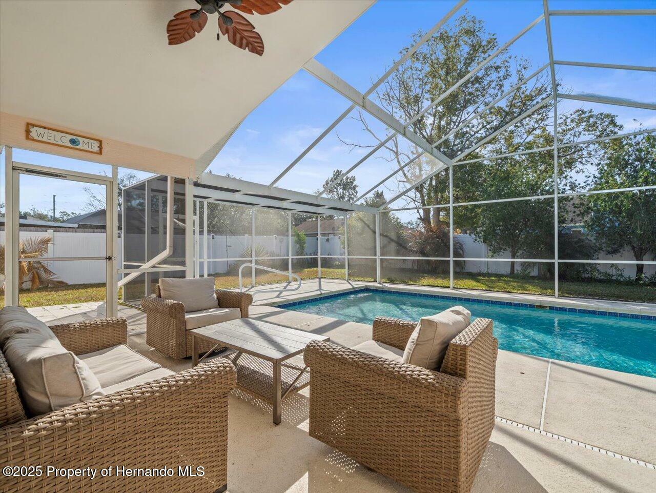 Property Photo: 8484 Annapolis Road FL 34608
