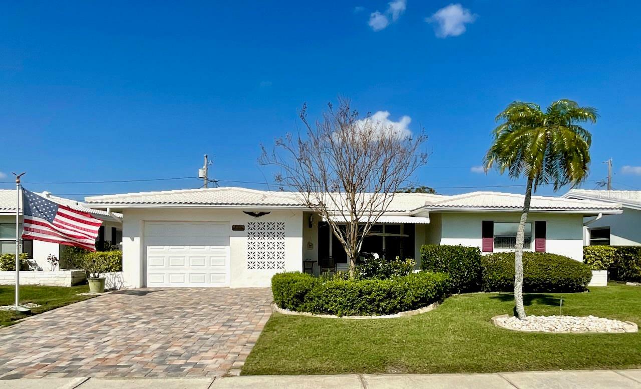 Property Photo: 3745 100th Place N 3745 FL 33782