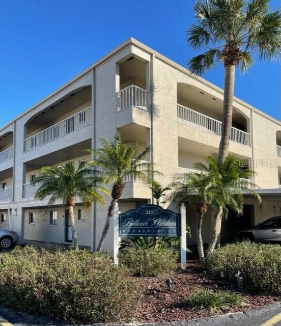 Property Photo:  215 Valencia Boulevard 212  FL 33770 