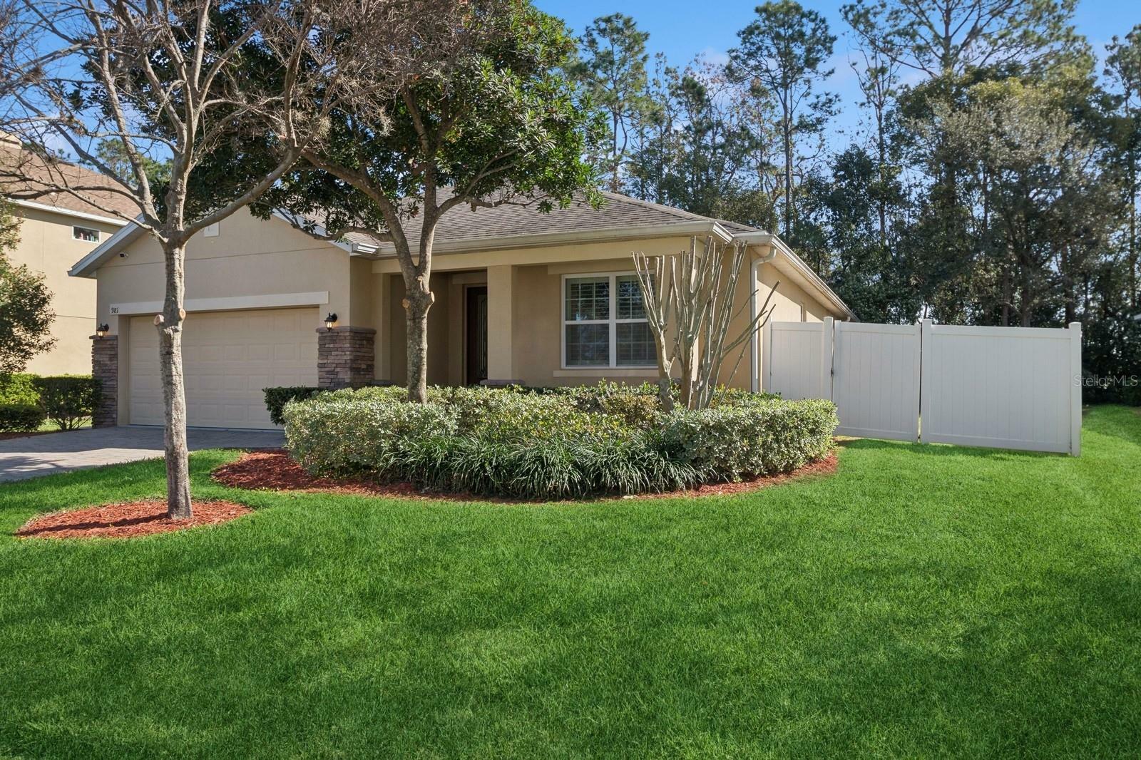 Property Photo:  981 Galway Boulevard  FL 32703 