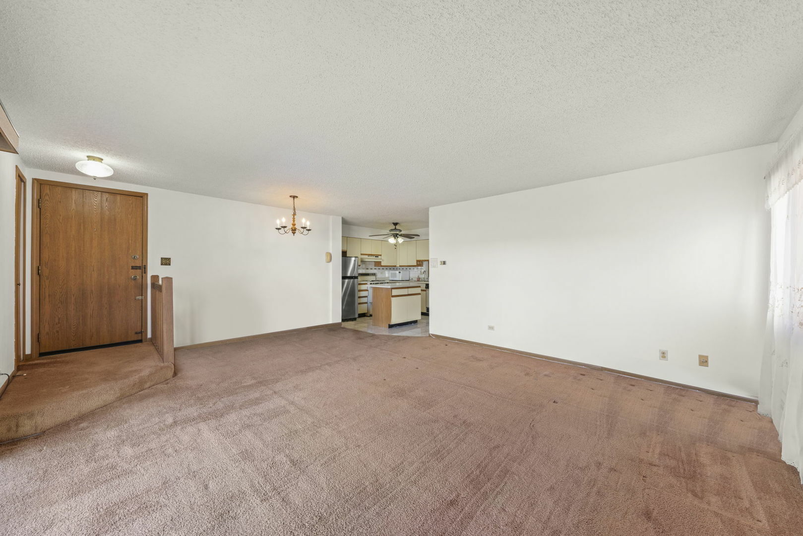 Property Photo:  2709 Northcreek Drive 2102  IL 60517 