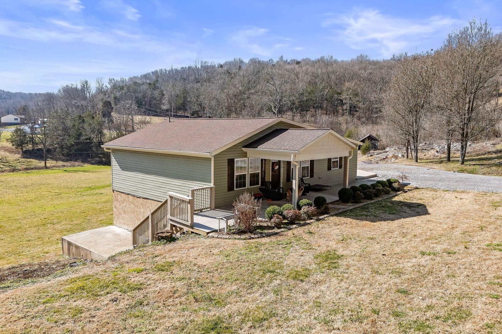 Property Photo:  911 Anderson Rd  TN 37095 